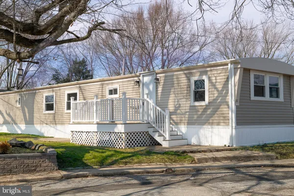 $88,900 | 115 5th Street, Unit 31, Delaware City, DE 19706