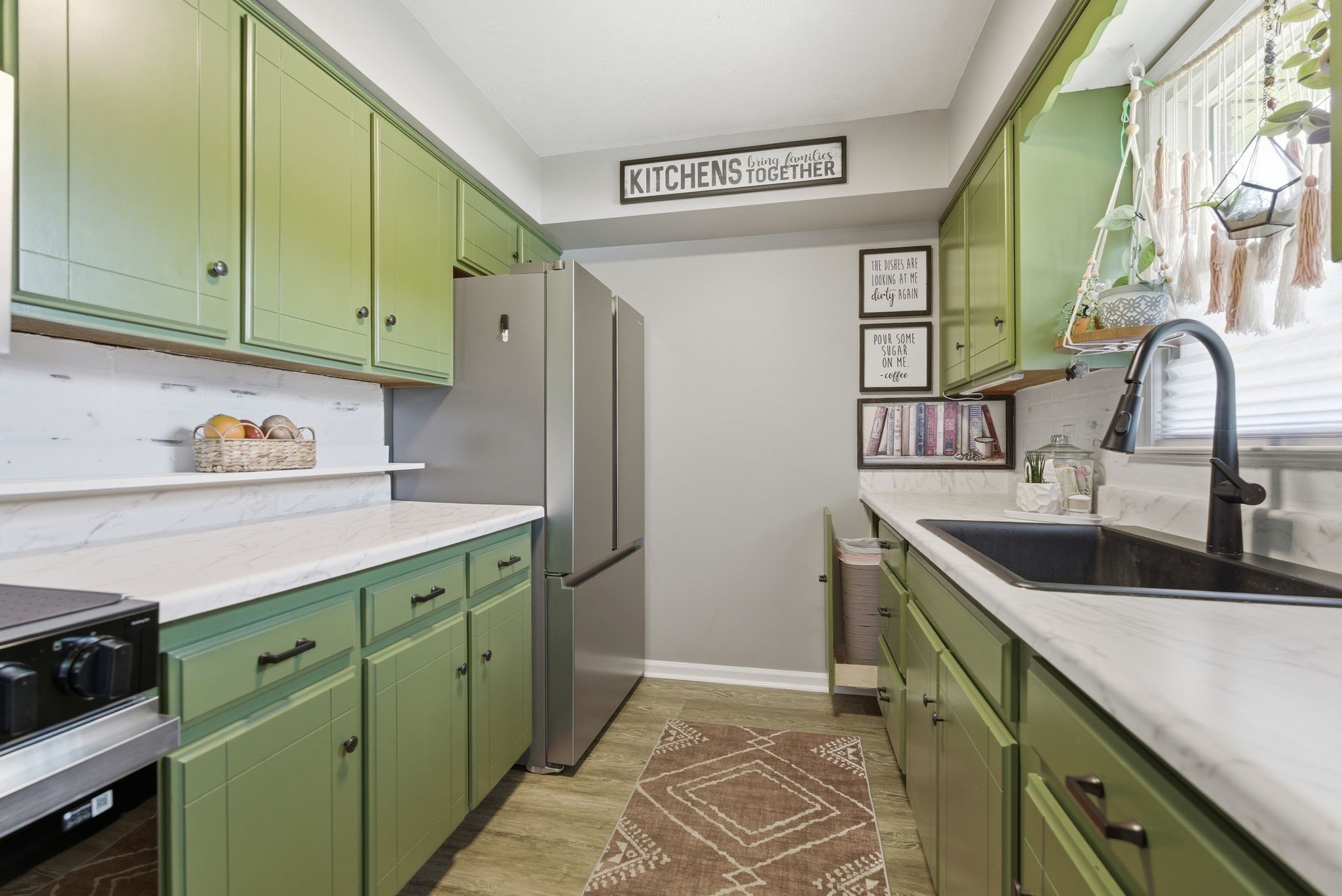 3106 Cimarron Trail Murfreesboro, TN 37129 - Photo 13 of 33 a kitchen with cabinets and a sink