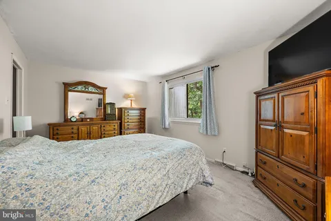 $315,000 | 5415 Doral Drive, Wilmington, DE 19808