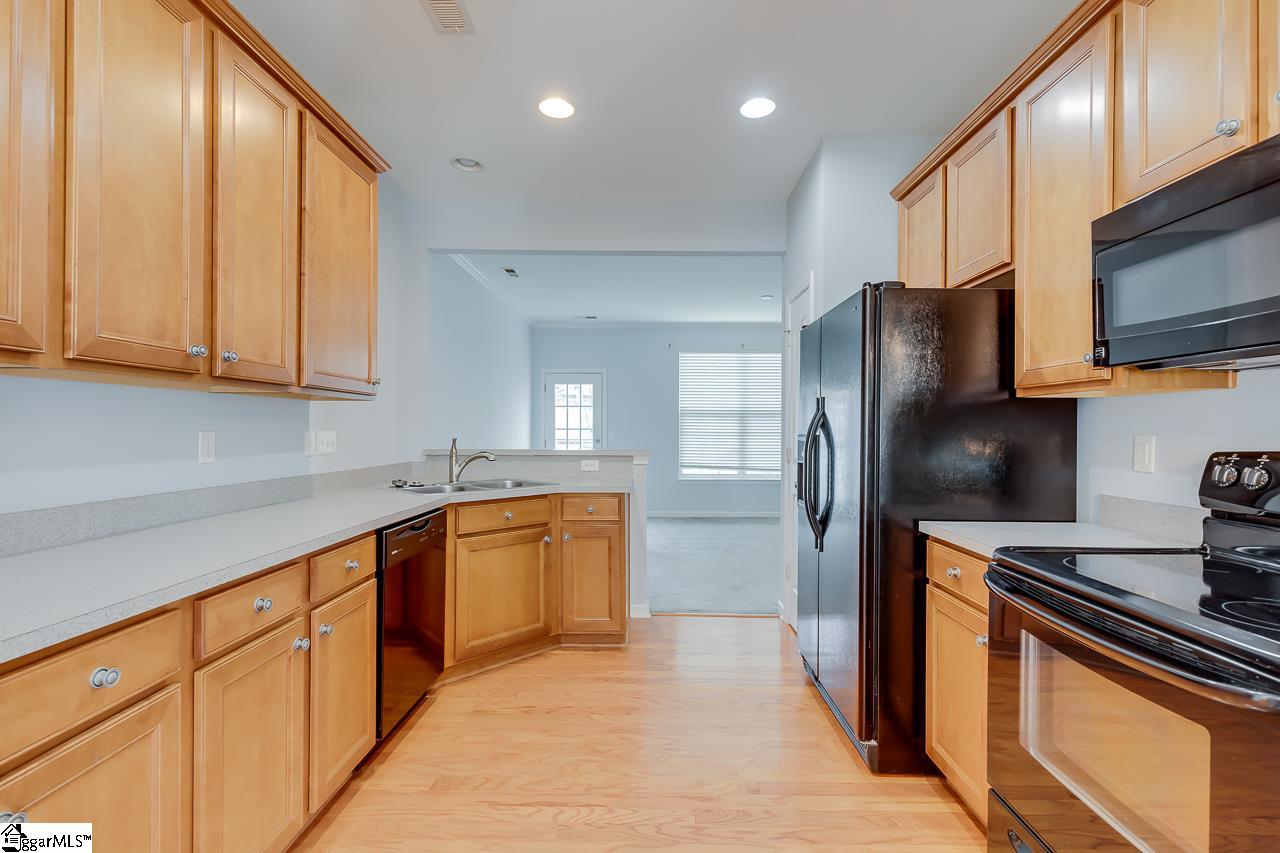 335 Intrepid Court Greer, SC 29650 - Photo 9 of 22 Gallery Image 9