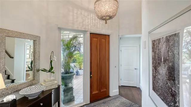 $3,195,000 | 340 Gulf Of Mexico Drive, Unit 136, Longboat Key, FL 34228