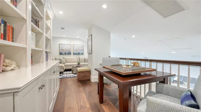 $3,195,000 | 340 Gulf Of Mexico Drive, Unit 136, Longboat Key, FL 34228