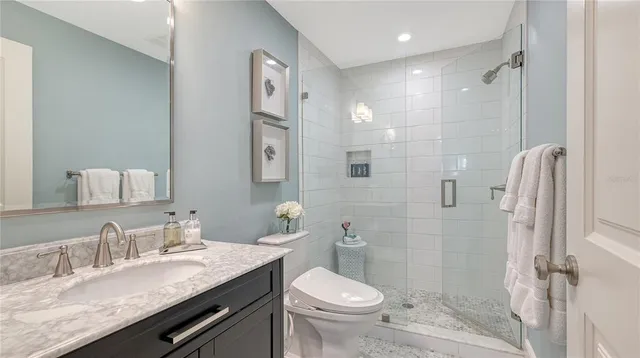 $3,195,000 | 340 Gulf Of Mexico Drive, Unit 136, Longboat Key, FL 34228