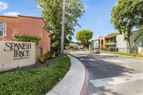 $239,900 | 10780 North Kendall Drive, Unit E11, Miami, FL 33176
