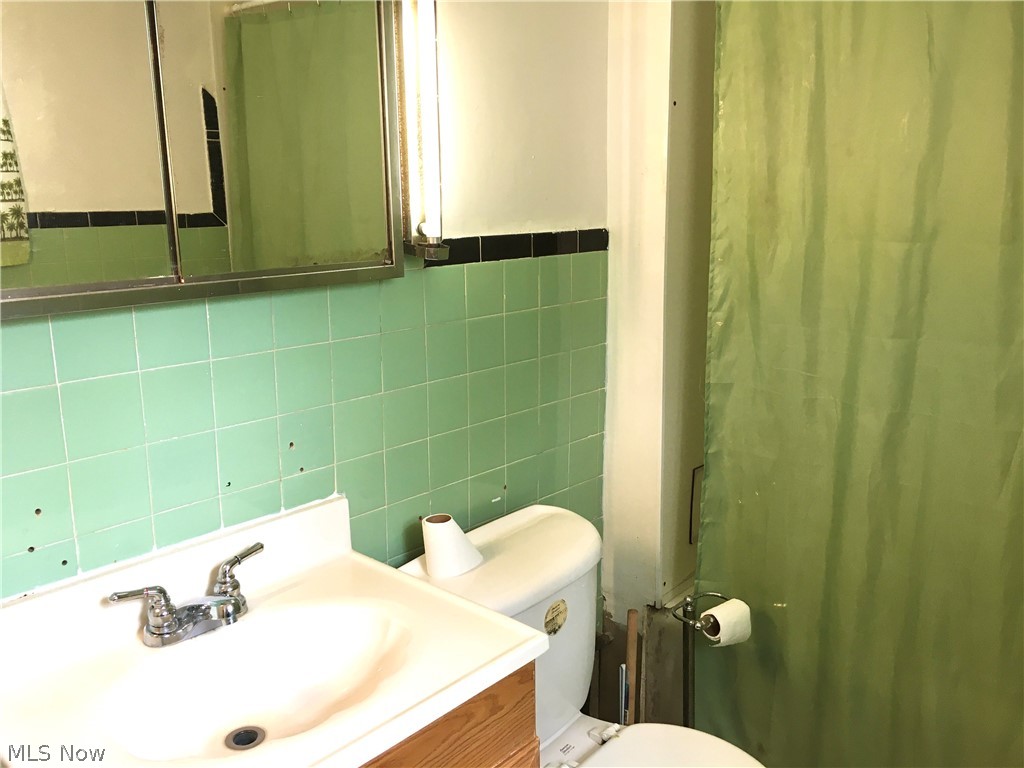736 Diagonal Road Akron, OH 44320 - Photo 26 of 35