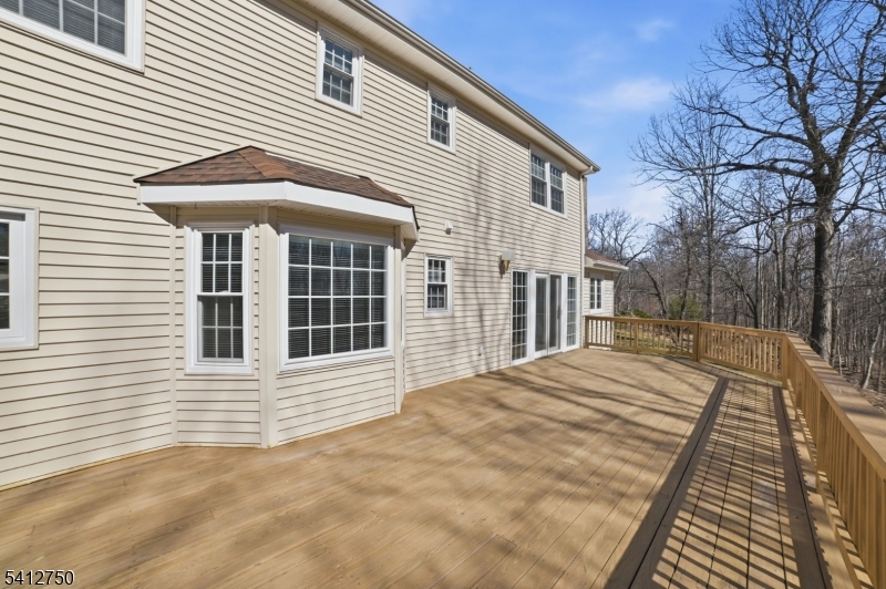 50 Pinewood Crescent Berkeley Heights, NJ 07922 - Photo 32 of 41