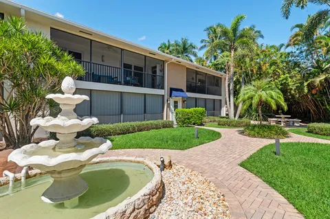 $695,000 | 807 Northeast 1st Street, Unit 6W, Delray Beach, FL 33483