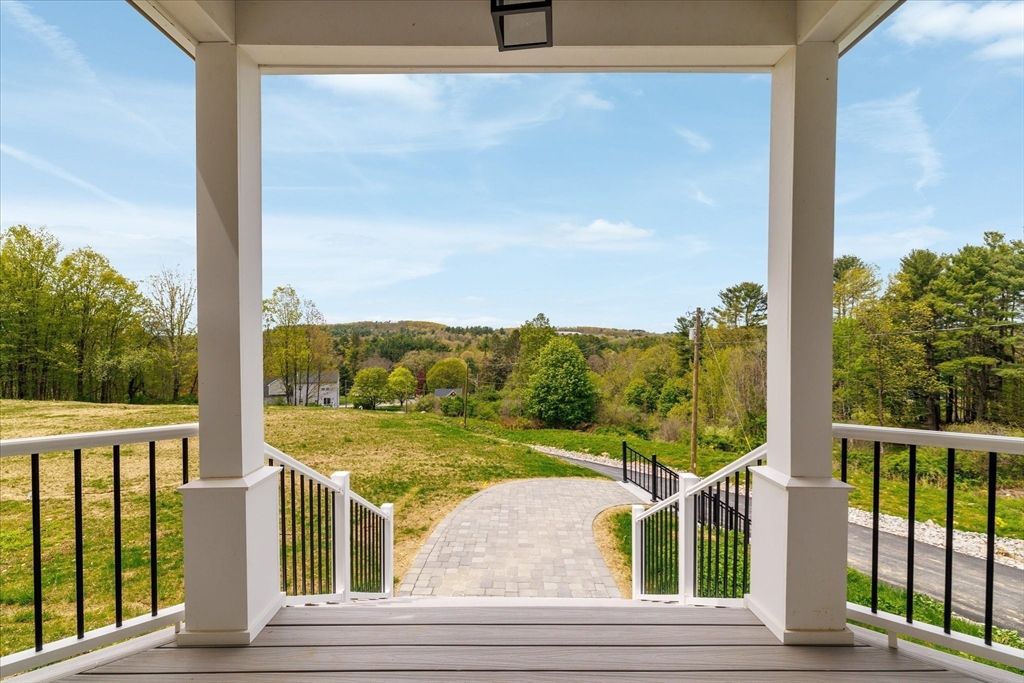 4 Eagleton Street Spencer, MA 01562 - Photo 2 of 32