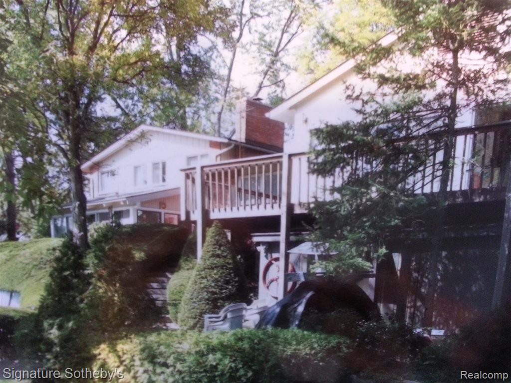 866 Rock Spring Road Bloomfield Hills, MI 48304 - Photo 3 of 21 20130206_150807.jpg