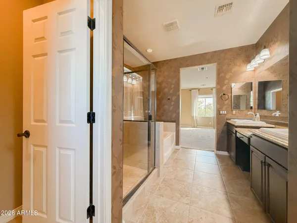 $2,695 | 7707 South 23rd Lane, Phoenix, AZ 85041