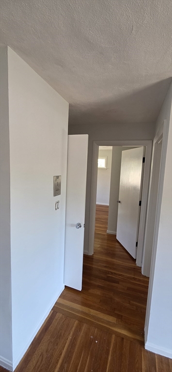 22 Jacqueline Road, Unit F Waltham, MA 02452 - Photo 3 of 4