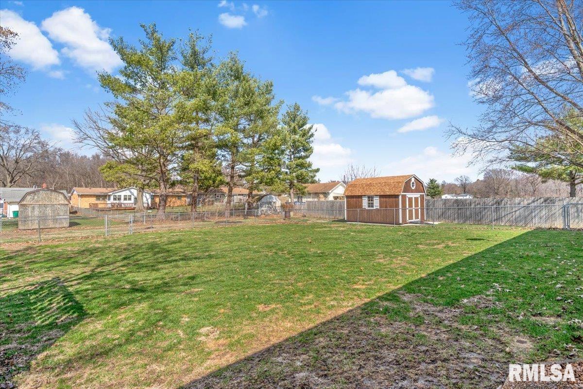 5 Sequoia Court Springfield, IL 62712 - Photo 37 of 42