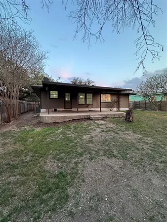 $2,000 | 7908 Creekmere Lane, Austin, TX 78748