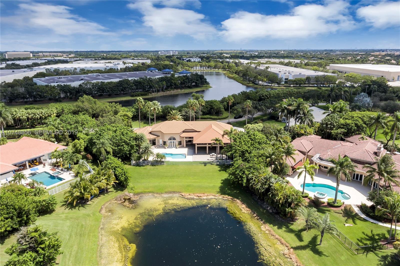 3300 Paddock Road Weston, FL 33331 - Photo 3 of 26