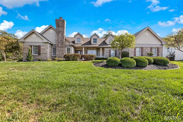 $899,900 | 17609 Burnham Court, Chesterfield, MO 63005