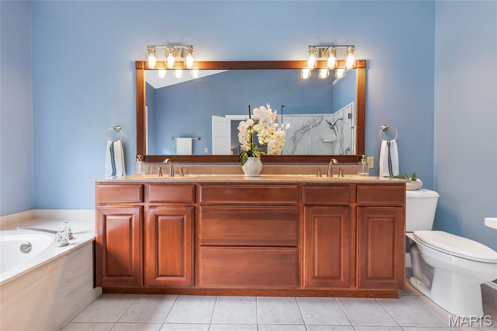 17609 Burnham Court Chesterfield, MO 63005 - Photo 31 of 74