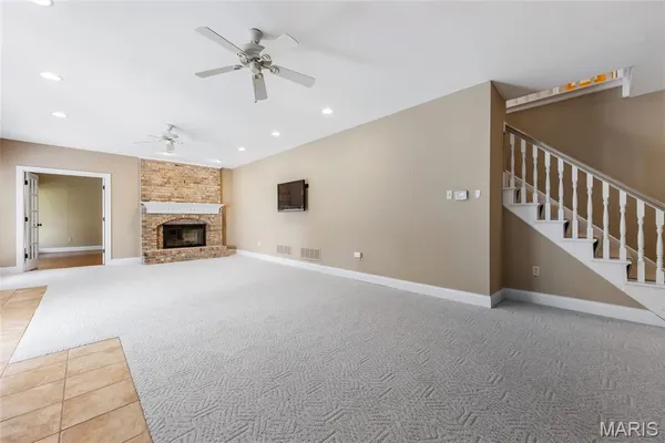 $885,000 | 17609 Burnham Court, Chesterfield, MO 63005