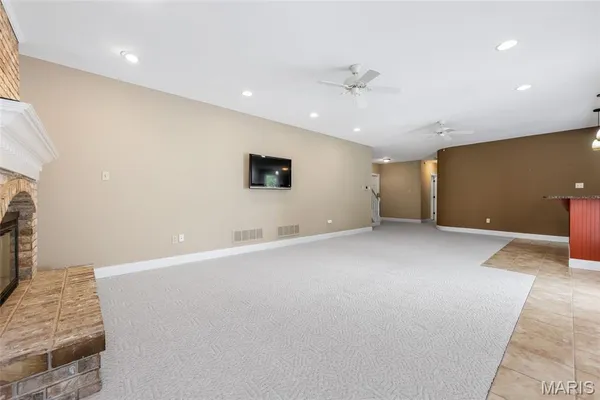 $885,000 | 17609 Burnham Court, Chesterfield, MO 63005