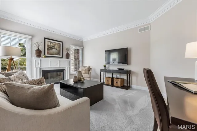 $899,900 | 17609 Burnham Court, Chesterfield, MO 63005