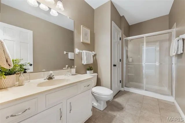 $899,900 | 17609 Burnham Court, Chesterfield, MO 63005