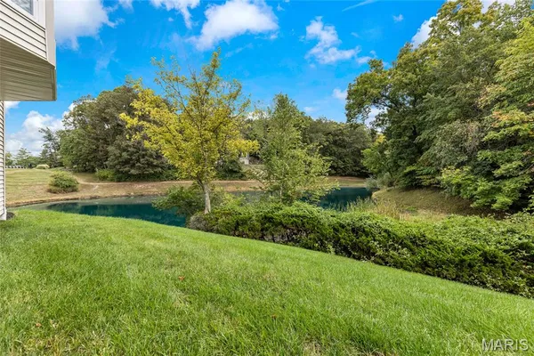 $885,000 | 17609 Burnham Court, Chesterfield, MO 63005