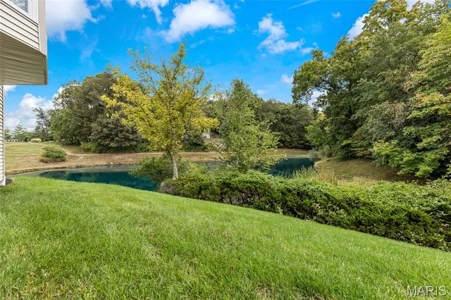 $899,900 | 17609 Burnham Court, Chesterfield, MO 63005