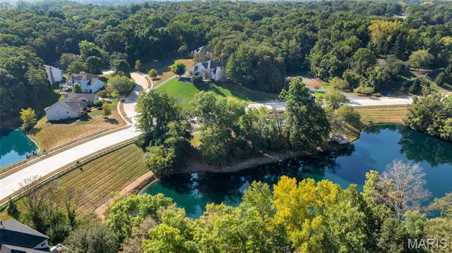 $899,900 | 17609 Burnham Court, Chesterfield, MO 63005