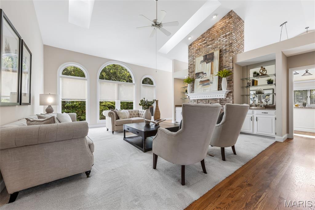 17609 Burnham Court Chesterfield, MO 63005 - Photo 10 of 74