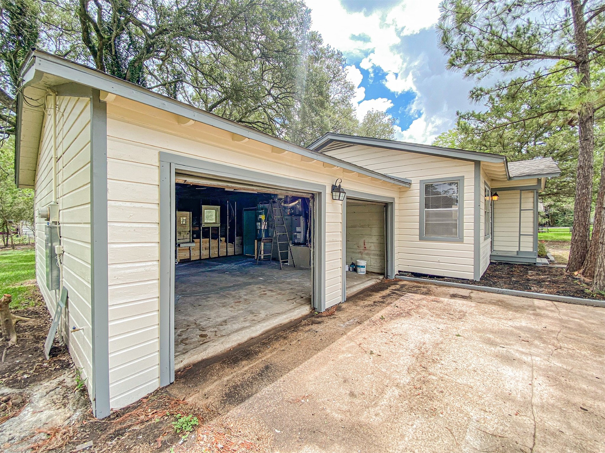 3815 Commerce Street Damon, TX 77430 - Photo 6 of 16 a view of house with a outdoor space