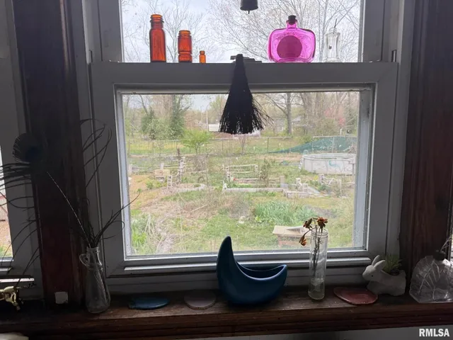 $60,000 | 315 West Furlong Street, Carrier Mills, IL 62917