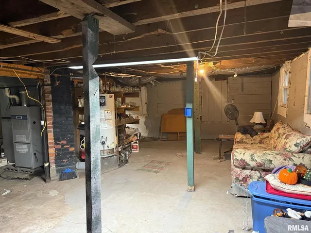 $60,000 | 315 West Furlong Street, Carrier Mills, IL 62917