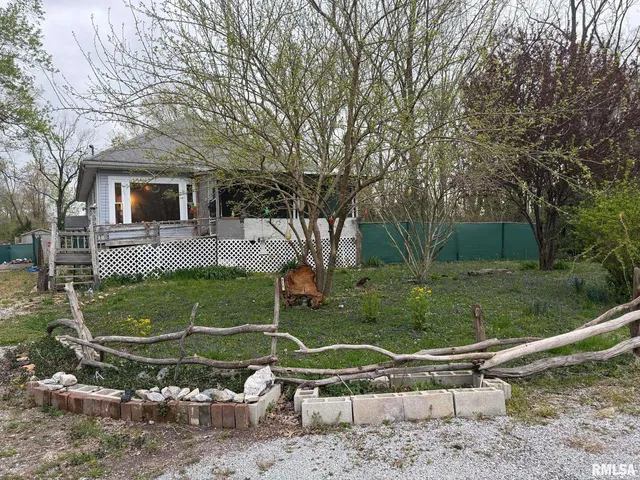 $60,000 | 315 West Furlong Street, Carrier Mills, IL 62917