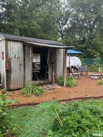 $60,000 | 315 West Furlong Street, Carrier Mills, IL 62917