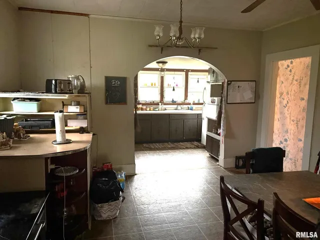 $60,000 | 315 West Furlong Street, Carrier Mills, IL 62917