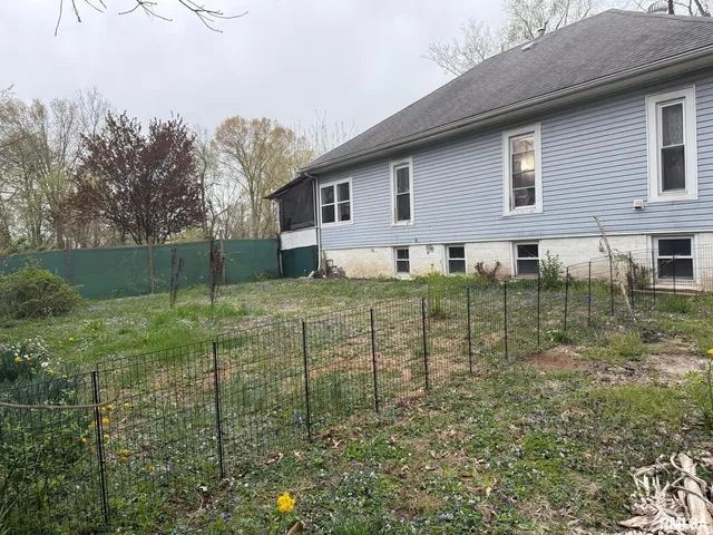 $60,000 | 315 West Furlong Street, Carrier Mills, IL 62917