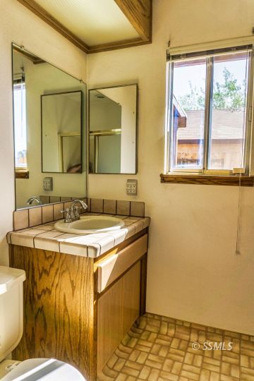 102 North Broadway Street Ridgecrest, CA 93555 - Photo 18 of 36