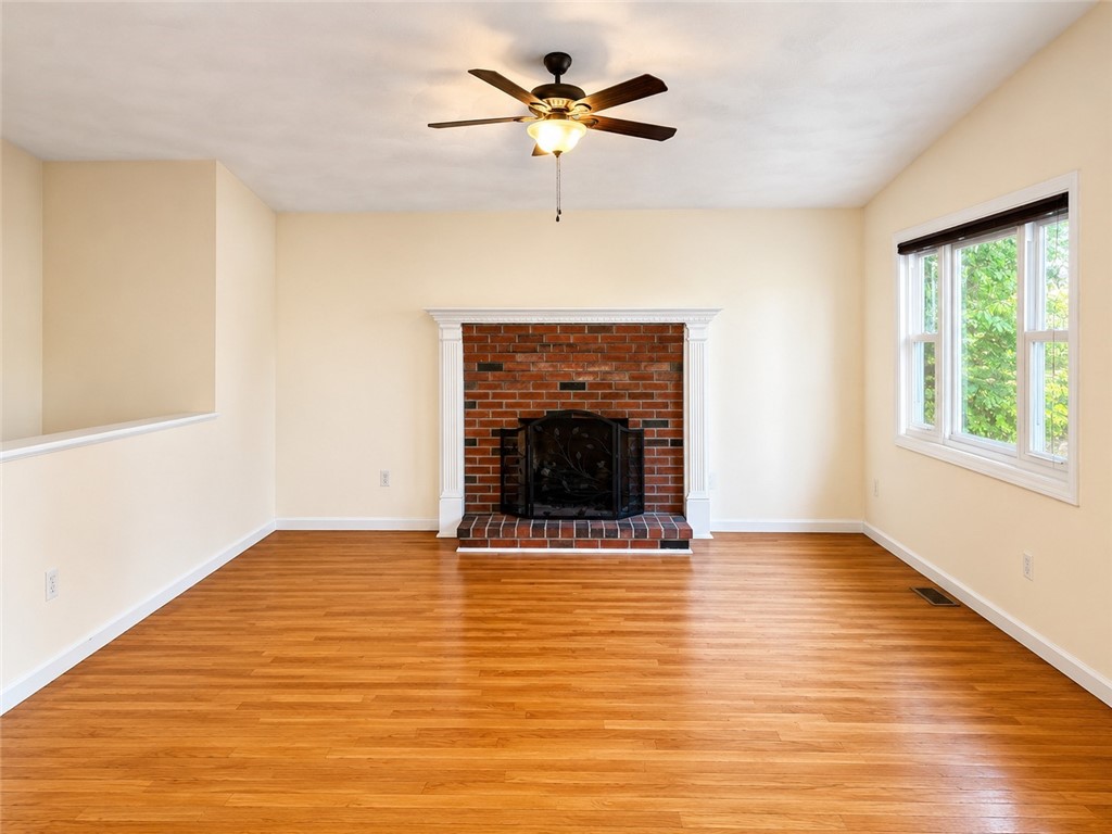 285 St Louis Avenue Woonsocket, RI 02895 - Photo 4 of 50
