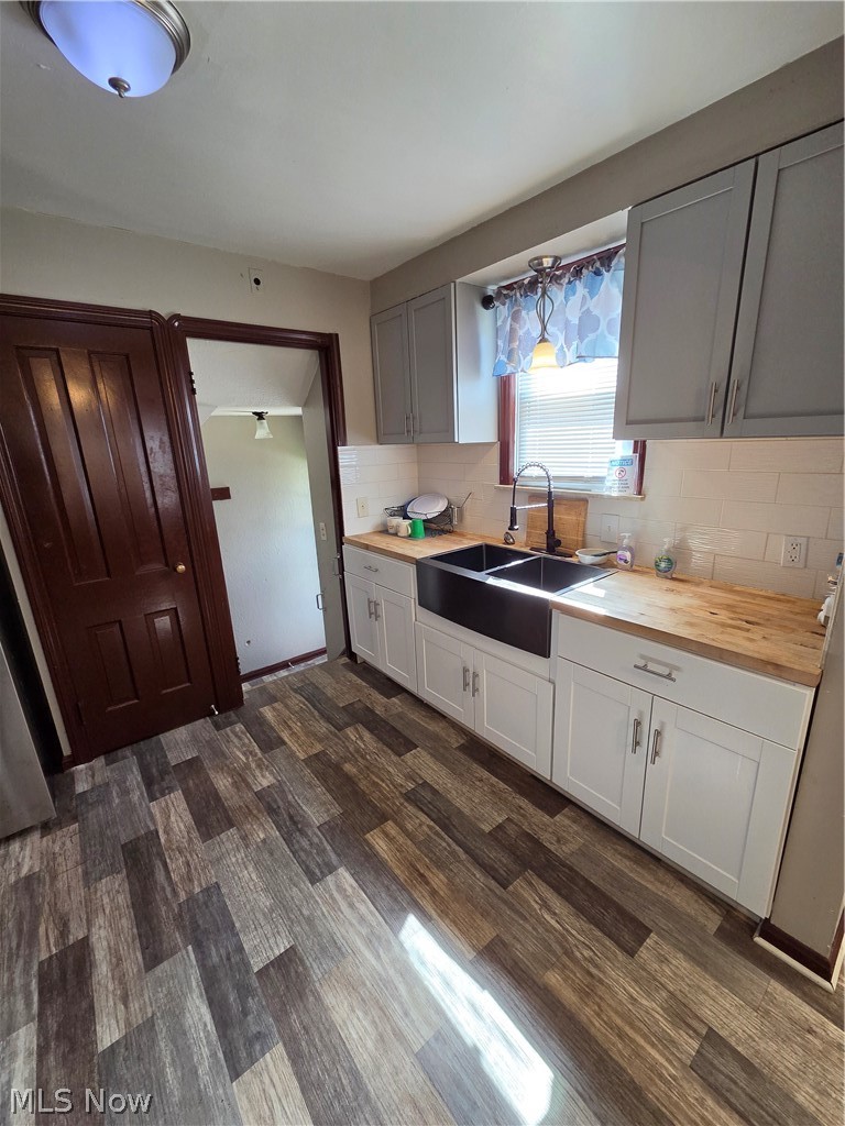 1275 South Green Road Cleveland, OH 44121 - Photo 7 of 22