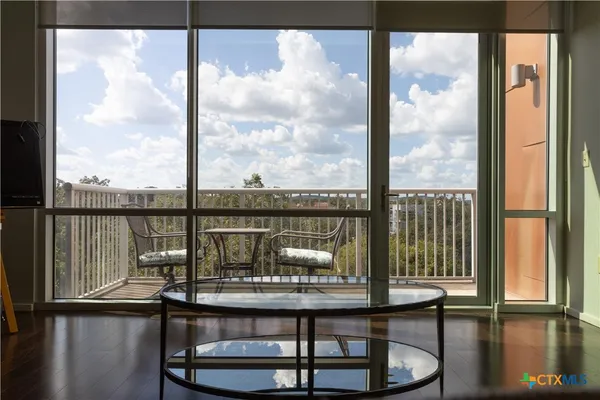 $449,500 | 1600 Barton Springs Road, Unit 5610, Austin, TX 78704