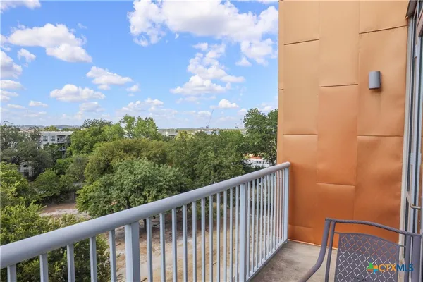 $449,500 | 1600 Barton Springs Road, Unit 5610, Austin, TX 78704