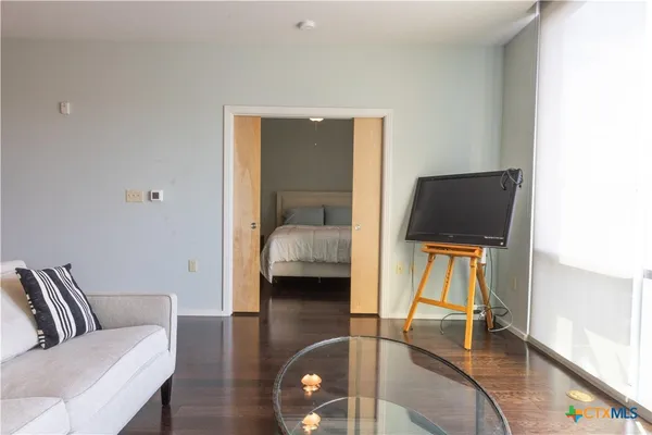 $449,500 | 1600 Barton Springs Road, Unit 5610, Austin, TX 78704