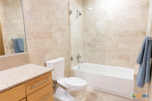 $449,500 | 1600 Barton Springs Road, Unit 5610, Austin, TX 78704