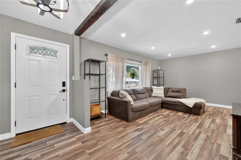 4556 South Remington Road Lakeland, FL 33813 - Photo 4 of 33