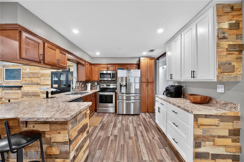 4556 South Remington Road Lakeland, FL 33813 - Photo 9 of 33