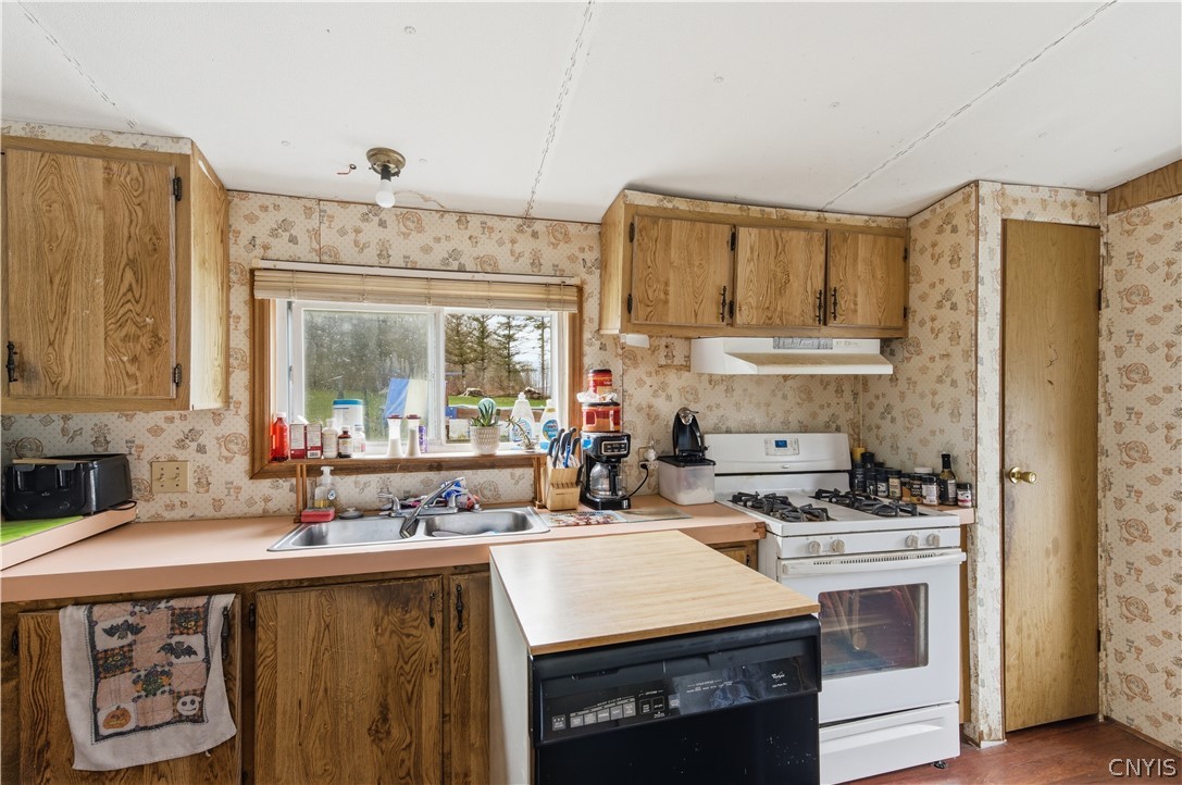 9797 James Road Remsen, NY 13438 - Photo 17 of 37