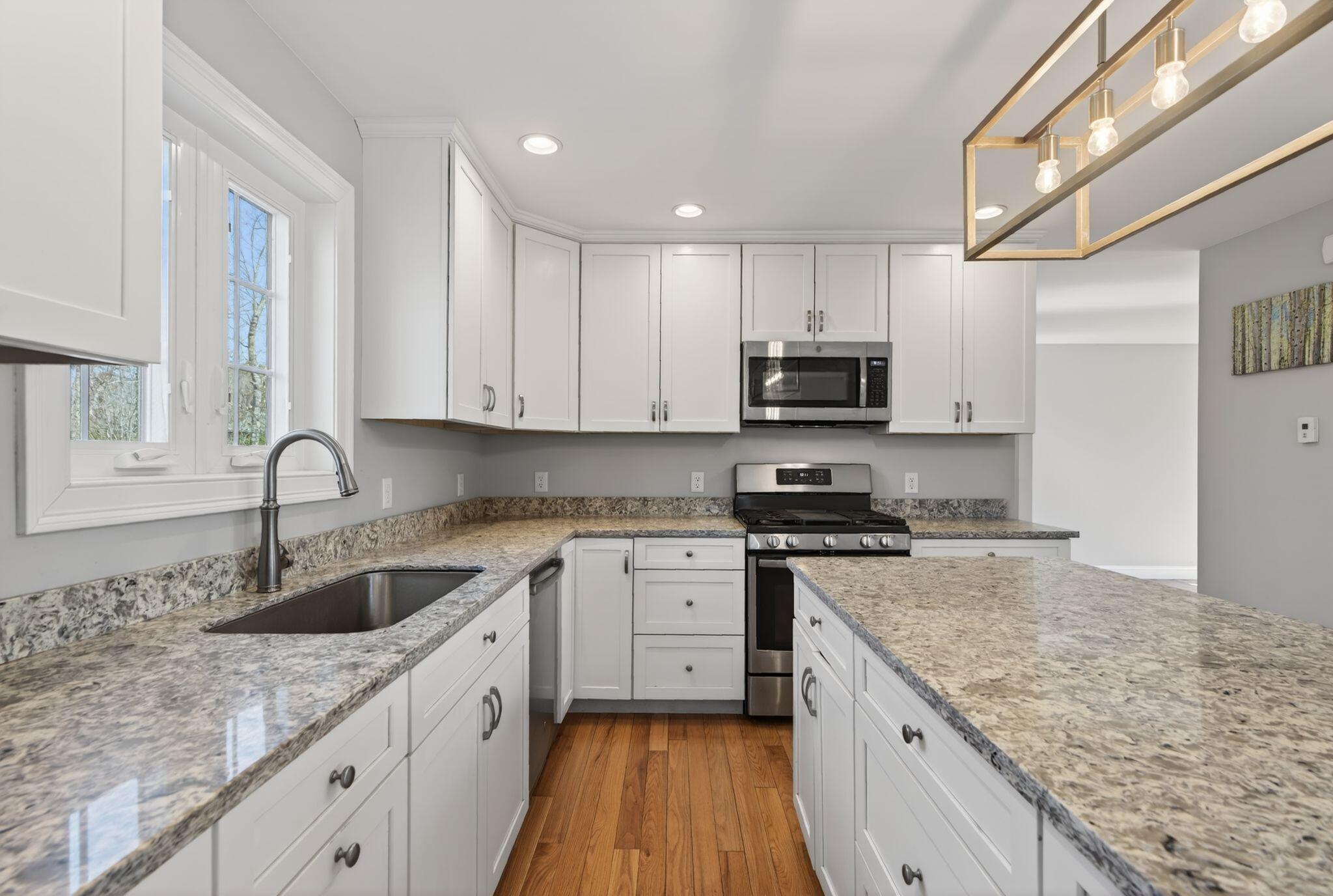 132 Ross Road Old Orchard Beach, ME 04064 - Photo 10 of 38 19_DSC01714