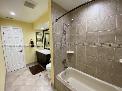 19740 Sedgefield Terrace Boca Raton, FL 33498 - Photo 10 of 18 Gallery Image 10