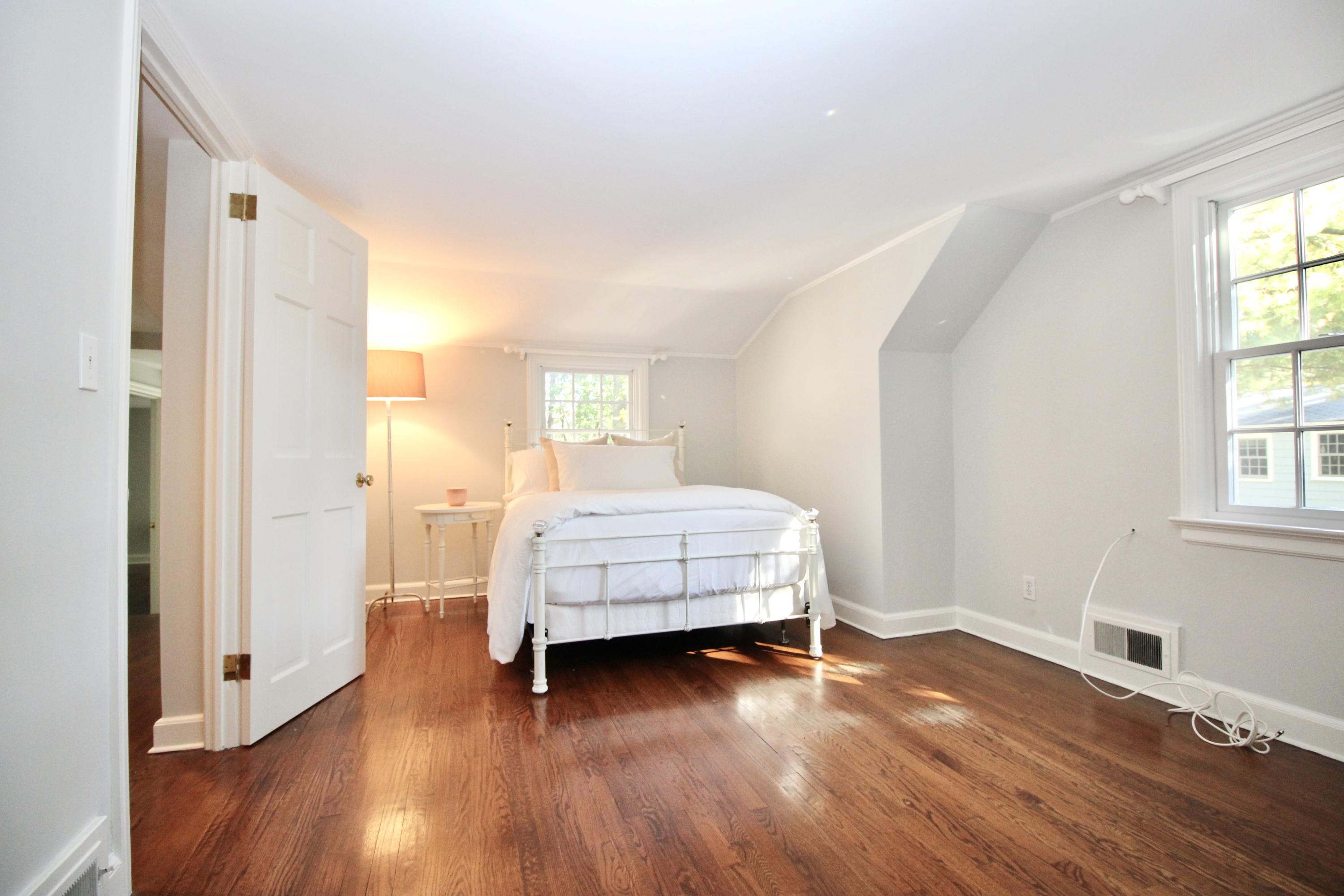 14 Old Stone Road Darien, CT 06820 - Photo 16 of 20 20191021_151048770_iOS