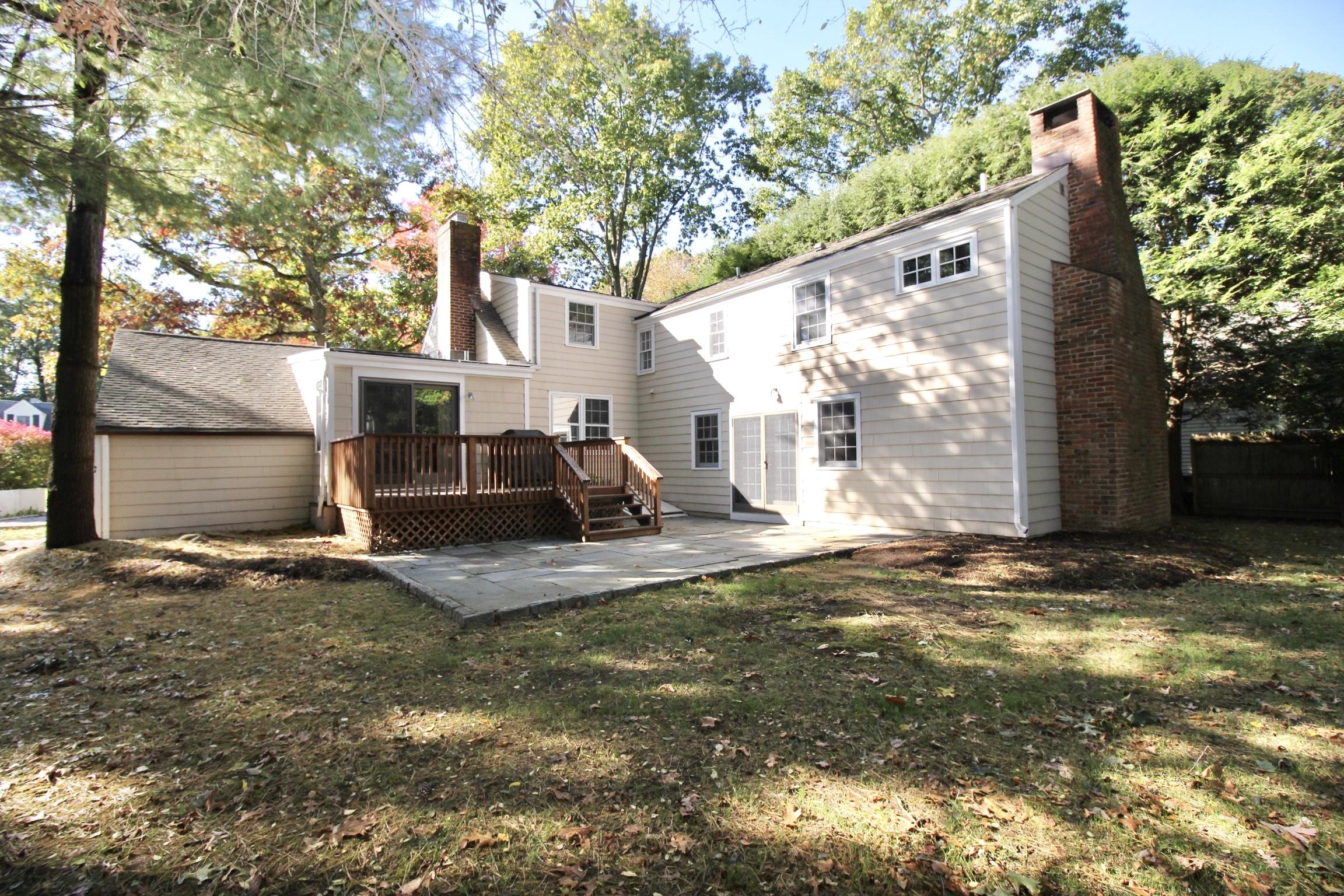 14 Old Stone Road Darien, CT 06820 - Photo 19 of 20 20191021_150052160_iOS