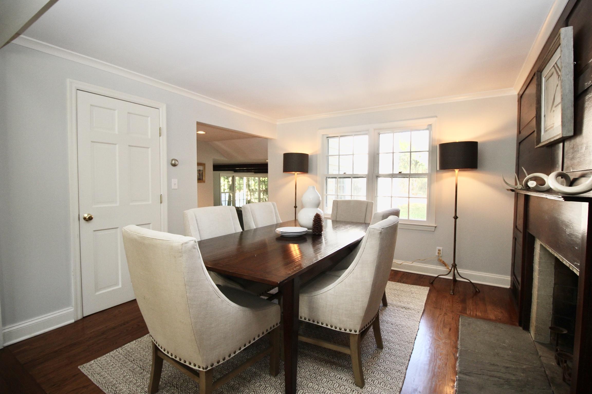 14 Old Stone Road Darien, CT 06820 - Photo 3 of 20 20191021_152356000_iOS